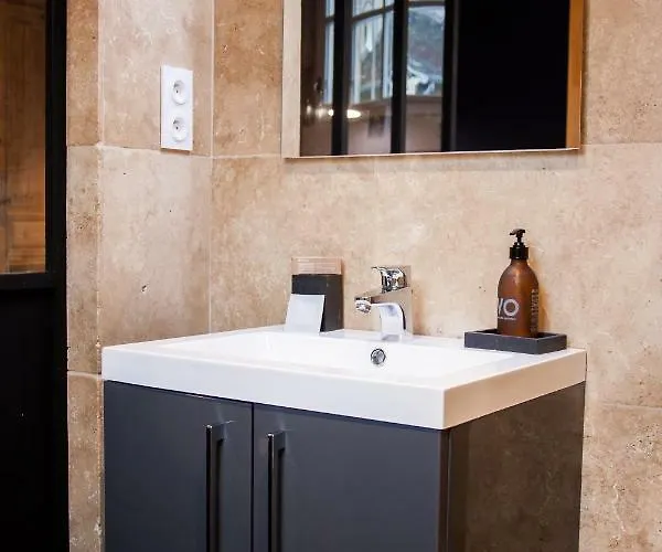 Des Ursulines * 贝叶