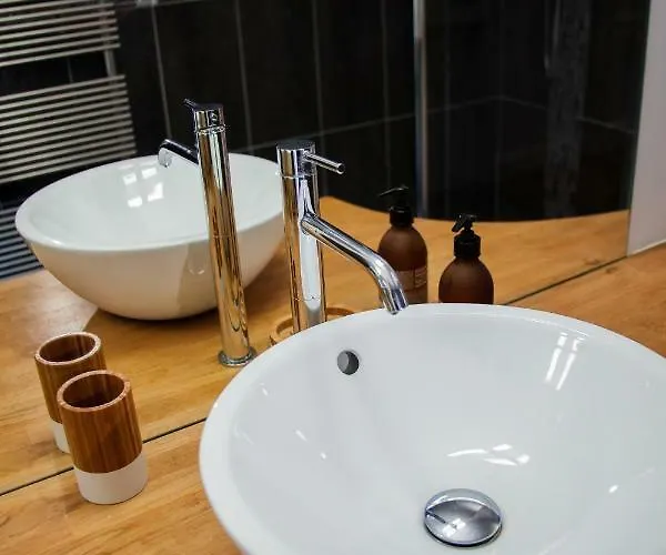 Des Ursulines באיו